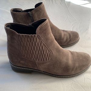 gabor suede chelsea boot